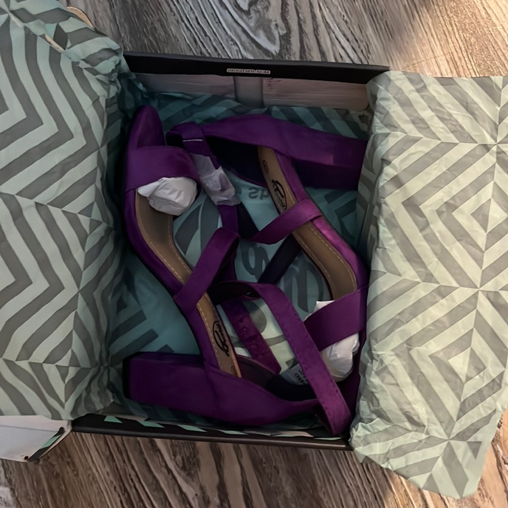 Purple Trary heels, brand new, crisscross straps.